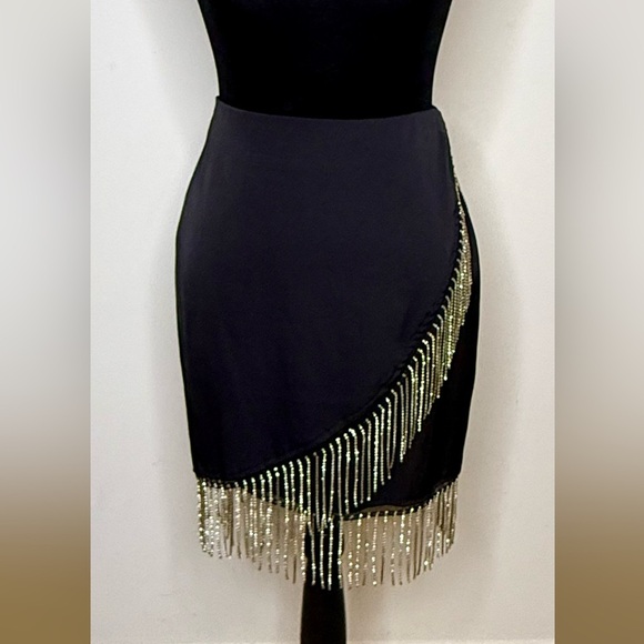 Black faux wrap 90’s party date night skirt rhinestone fringe side zip med EUC - Picture 3 of 8